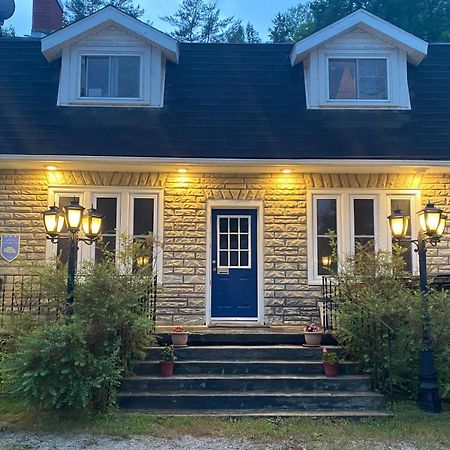 Auberge De Mon Petit Chum B&B Wakefield Eksteriør bilde