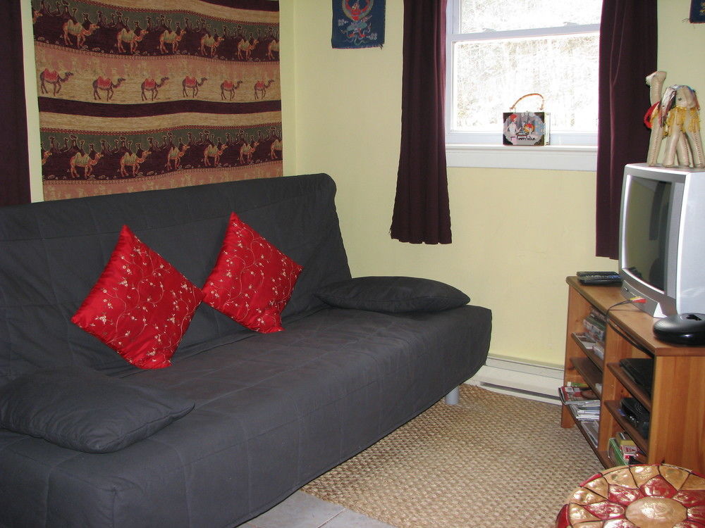 Auberge De Mon Petit Chum B&B Wakefield Eksteriør bilde