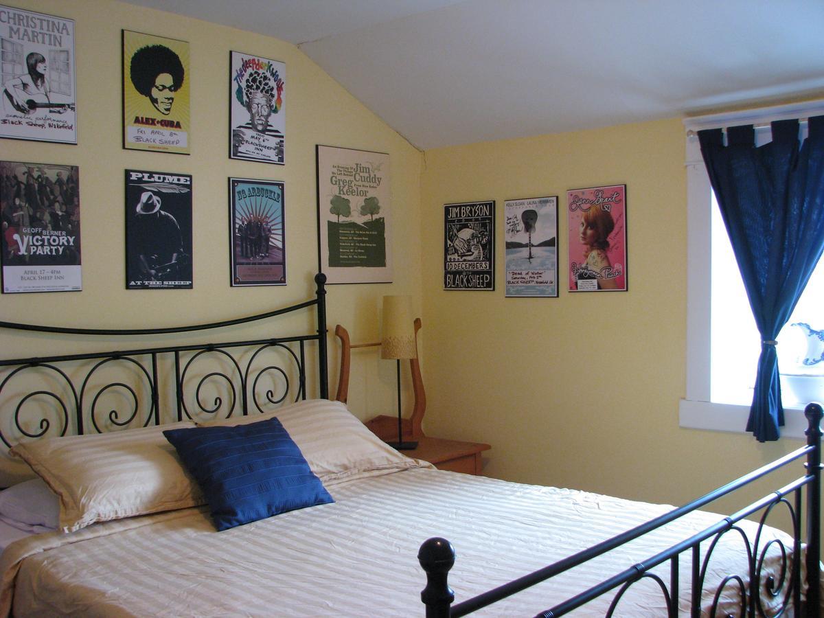 Auberge De Mon Petit Chum B&B Wakefield Eksteriør bilde